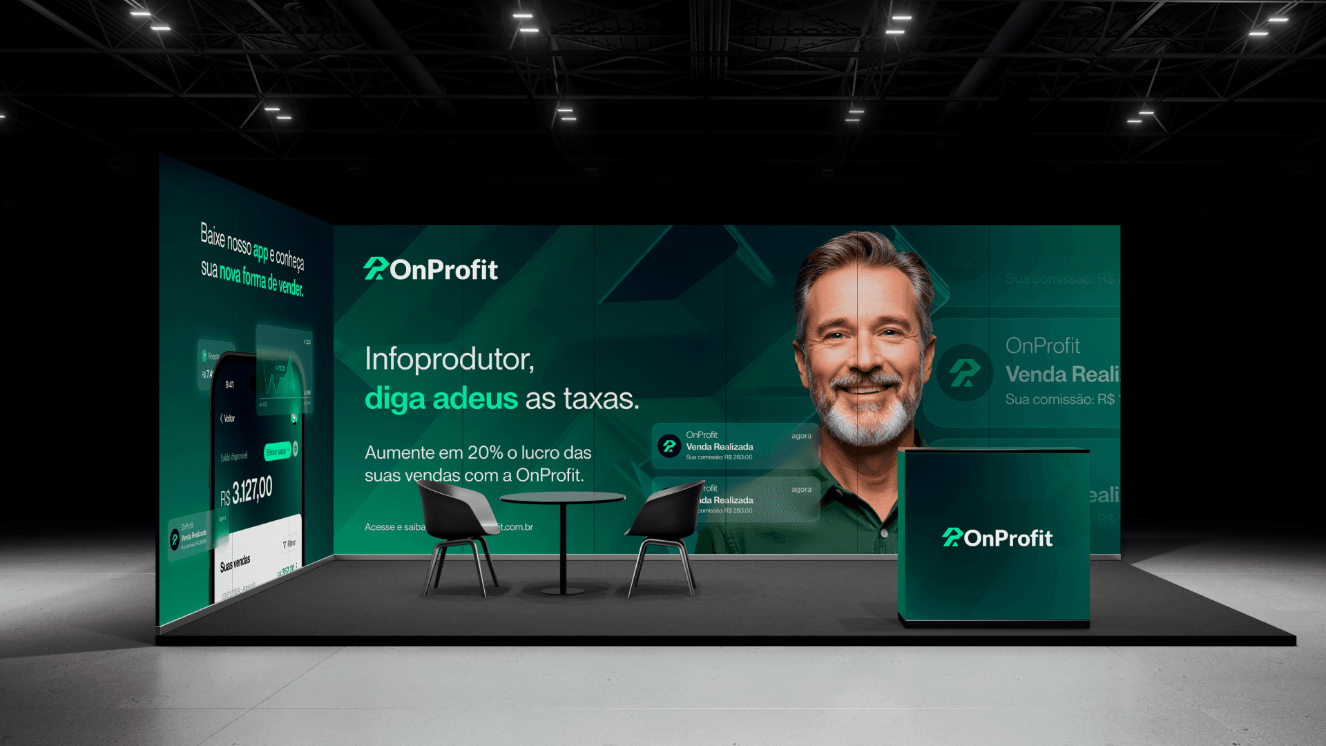 Estande da OnProfit em evento, com a campanha “Infoprodutor, diga adeus às taxas”